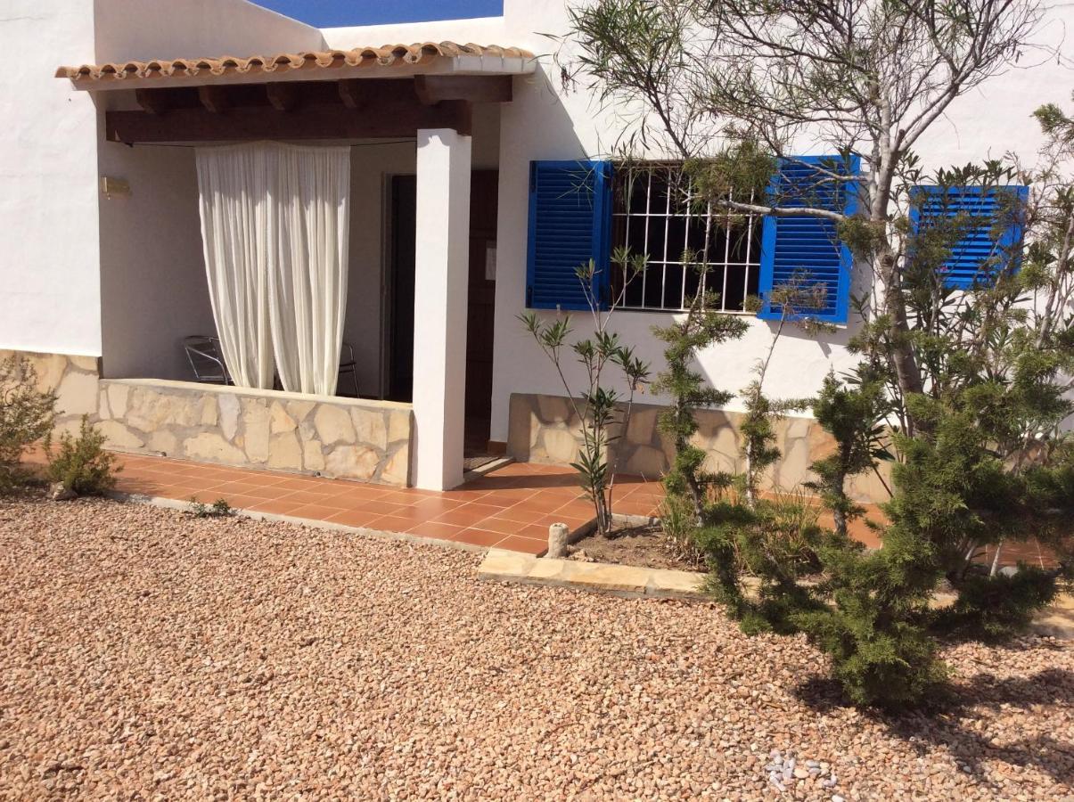 Viviendas Es Carnatge Playa Migjorn Exterior photo