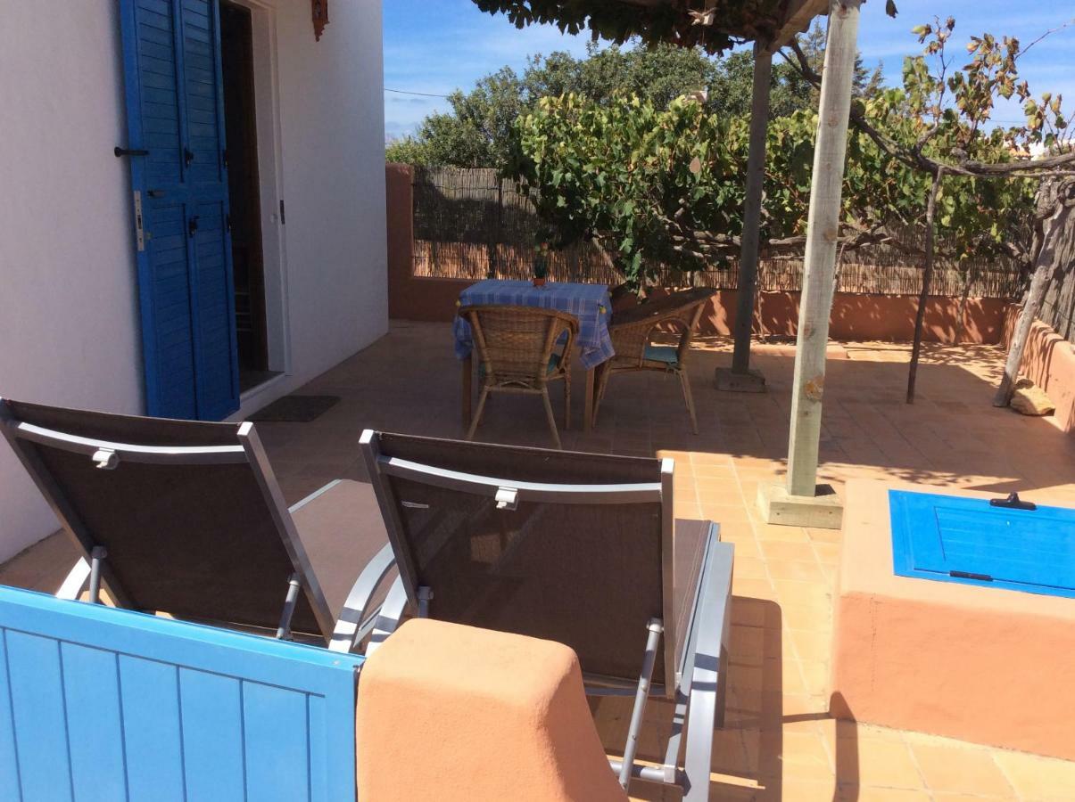 Viviendas Es Carnatge Playa Migjorn Exterior photo