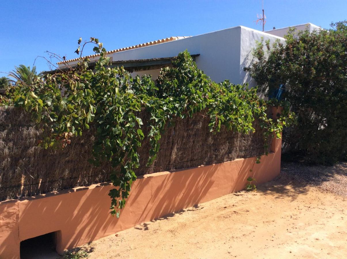 Viviendas Es Carnatge Playa Migjorn Exterior photo
